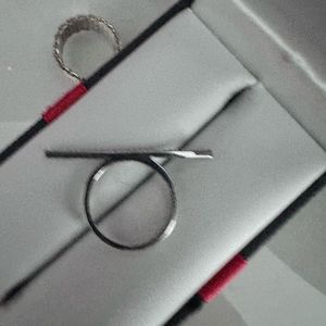 Cute little trendy ring.